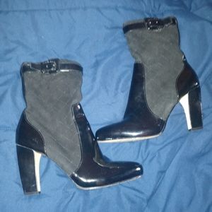Heeled boots